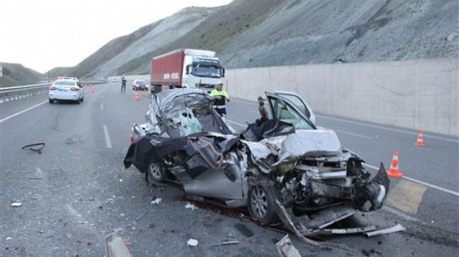 Başbakan Yıldırım ın güzergahında kaza: 5 ölü!