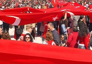 Başkent’te teröre karşı dev miting: Sadece Türk bayrakları 