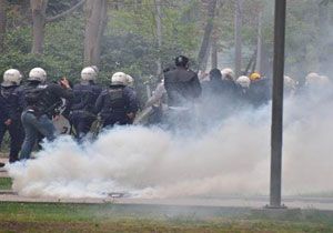 Ankara da öğrencilere polisten sert müdahale