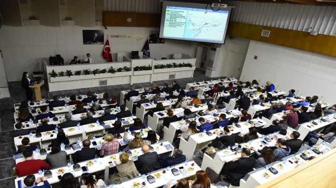 Başkanlara sunum: Masada İzmir in  doğaya saygı planı 