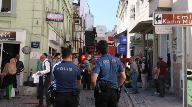 Basmane de otel yangını: 3 kişi kurtarıldı