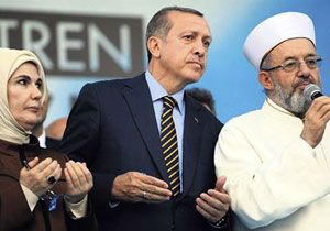 Erdoğan dan o polise yanıt: Al Kuran-ı yanına içeride...