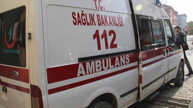 Bergama da feci kaza: 1 ölü, 1 i bebek 2 yaralı