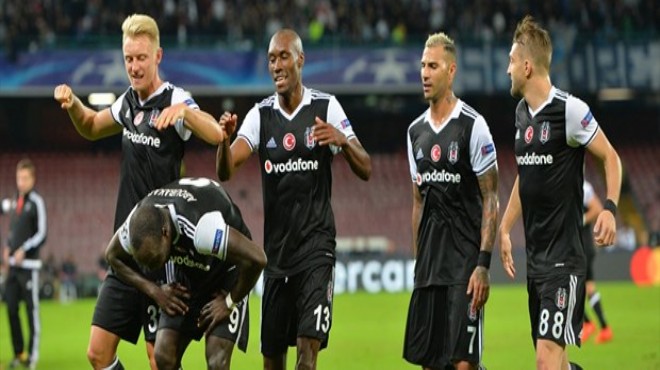 Beşiktaş Napoli yi Aboubakar la yıktı: 3-2