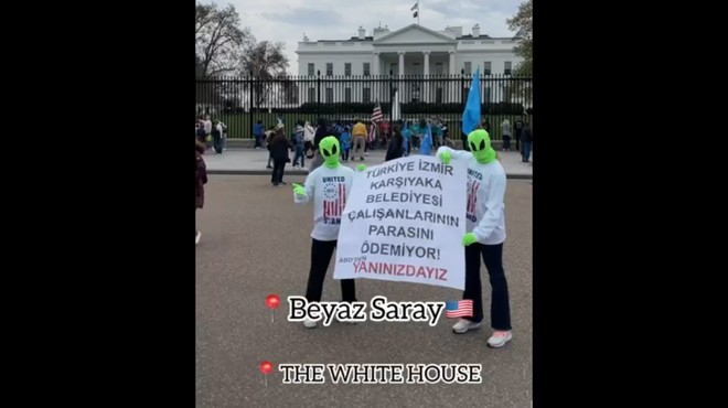 Beyaz Saray önünde Karşıyaka Belediyesi ne tepki!