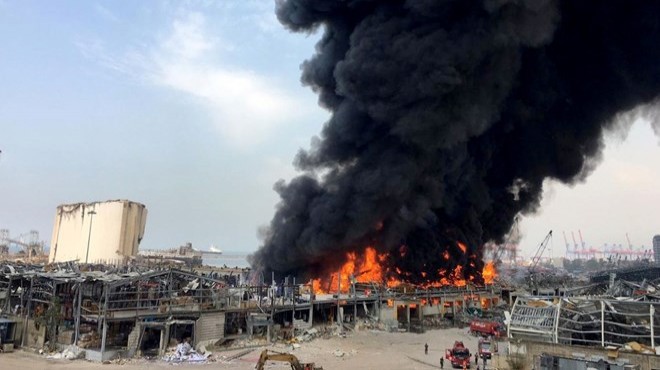 Beyrut Limanı nda büyük yangın!