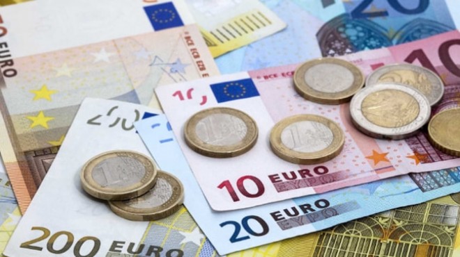 Bir ülke daha Euro ya geçmeye hazırlanıyor