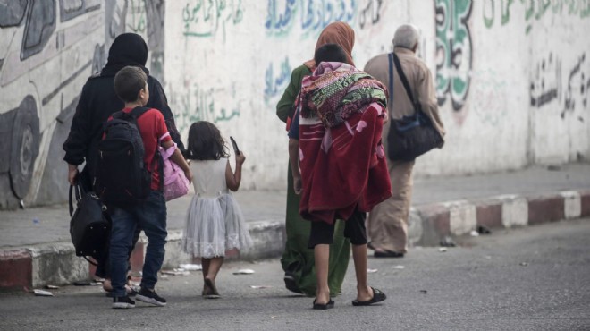 Bombardıman altındaki Gazze de büyük göç