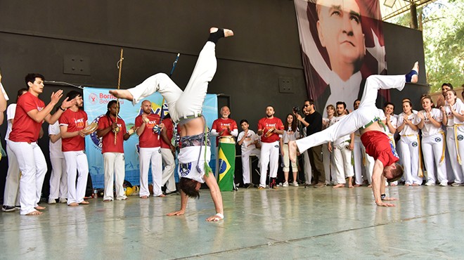Bornova da Capoeira rüzgarı esti