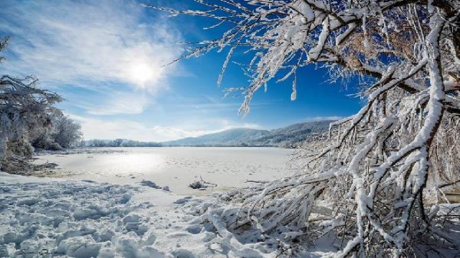 Bozdağ’da kartpostal gibi kar manzarası