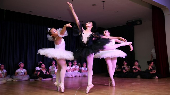 Buca’da geleceğin balerinlerinden muhteşem gösteri