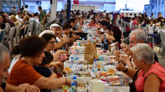 Büyükşehir den gönül sofrası: 2 bin 500 kişi oruç açtı