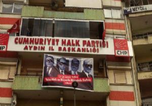 CHP’nin 17 Aralık afişine polis müdahalesi 