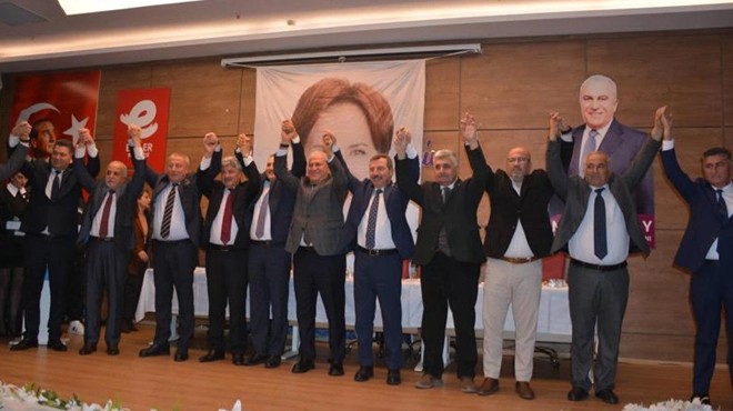 CHP den istifa etmişlerdi... Meclis üyeleri İYİ Parti ye katıldı!