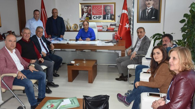 CHP İzmir referandumu partide takip etti.