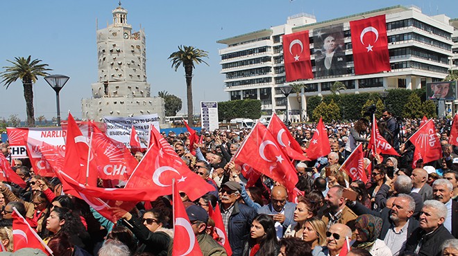 CHP İzmir den Lider’e saldırıya kitlesel tepki: Dimdik ayaktayız!
