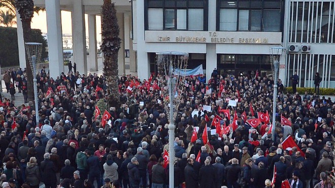 CHP İzmir tam kadro ayakta: Başkanlığa hayır!