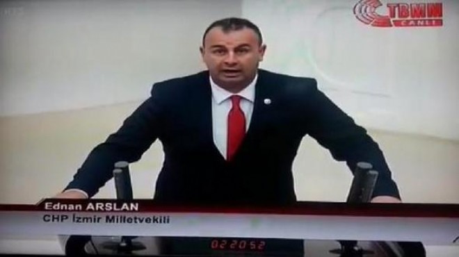 İzmir Vekili Arslan a yemin töreninde acı haber