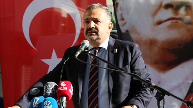 CHP li Aslanoğlu ndan  türbe ziyareti  tepkisi: Milletin sinir uçlarına basmaktan vazgeçin!