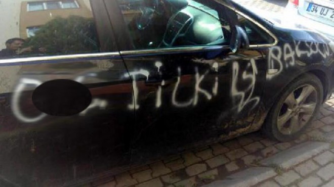 CHP’li Başkan’ın arabasına spreyli saldırı