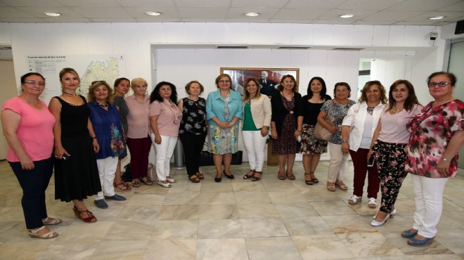 CHP li kadınlardan Başkan Pekdaş a övgü