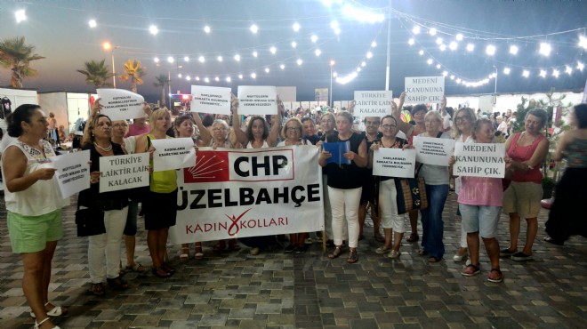 CHP li kadınlardan  müftü nikahı  protestosu