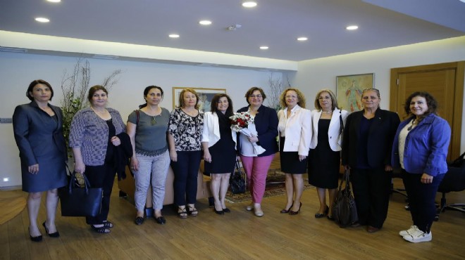 CHP li kadınlardan Pekdaş a ziyaret