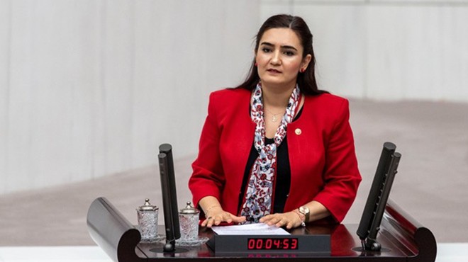 CHP li Kılıç, koronadan ölen mahkumu meclise taşıdı: Bunun adı cinayettir!