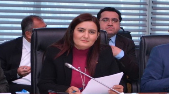 CHP li Kılıç, mecliste İzmir deki TOKİ konutlarını sordu