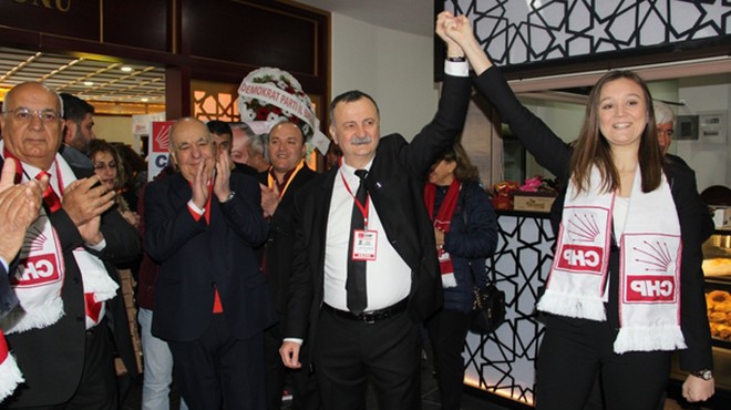 CHP Manisa da kıran kırana seçim: Balaban yeniden başkan!