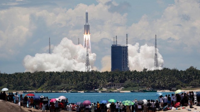 Çin, 2024 te uzaya 100 fırlatış planlıyor