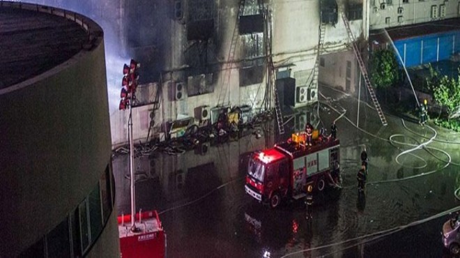 Çin de bina yangını: 22 ölü!