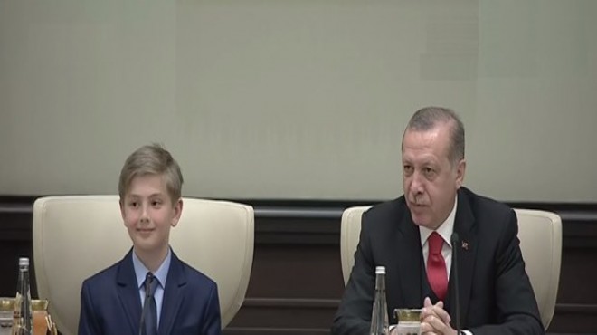 Cumhurbaşkanı Erdoğan koltuğunu devretti