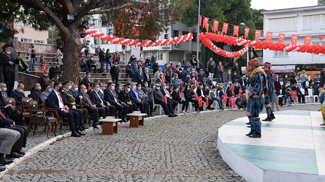 Cumhuriyet Bayramı Bergama’da törenlerle kutlandı
