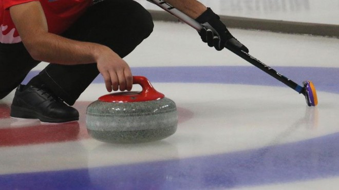 Curling  resmen  federasyon oldu