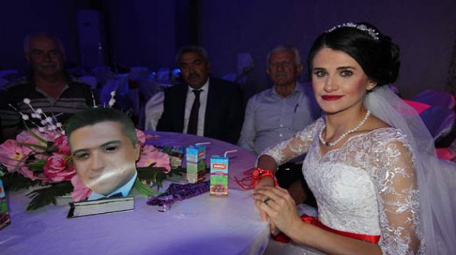 Damat İzmir’deki birliğine çağrıldı, düğün fotoğrafıyla yapıldı!