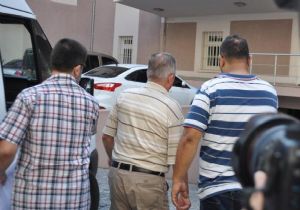 Flaş! İzmir’de 2 terör operasyonu: Çok sayıda gözaltı 