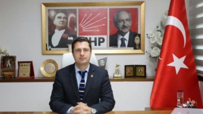CHP li Yücel İzmirlilerin yeni yılını kutladı