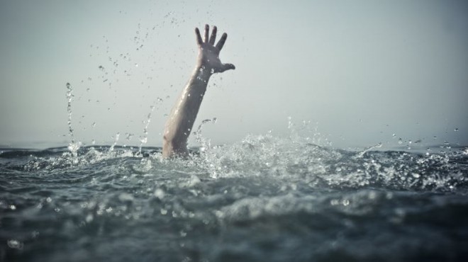 Denizde panik: 3 kişi boğulmaktan son anda kurtarıldı!