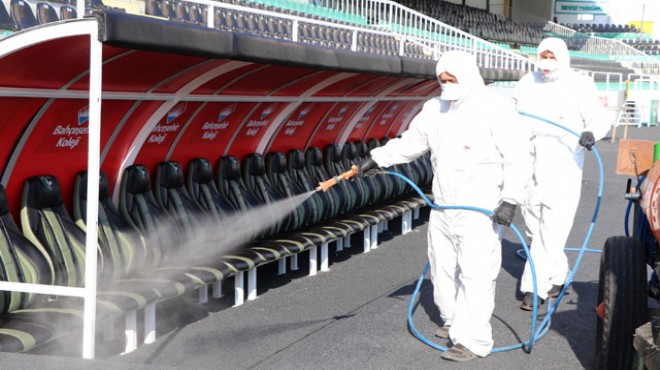 Denizli Atatürk Stadı nda koronavirüs temizliği