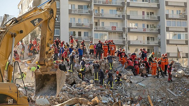 Depremden etkilenen 123 esnafa 4 milyon 262 lira destek