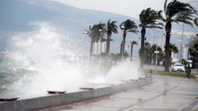 Dikkat! Ege Denizi nde kuvvetli fırtına uyarısı!