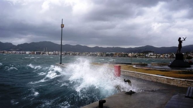 Dikkat! İzmir için lodos ve fırtına uyarısı