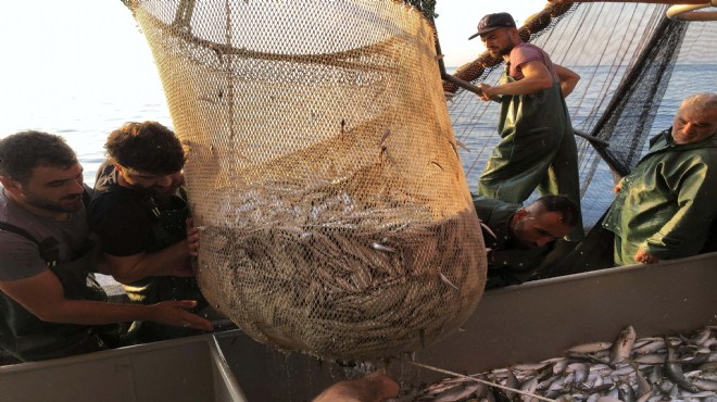 Ege Denizi nde av yasağı başlıyor... Uymayanlara 200 bin TL ceza!