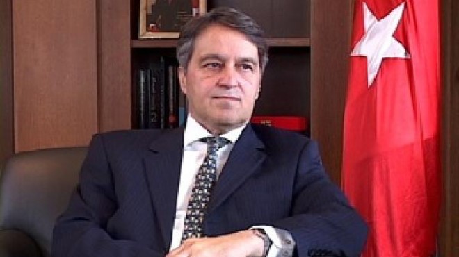 Emekli büyükelçi İzmir de hayatını kaybetti