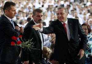 Erdoğan önce salon dışına seslendi: Veda değil… 