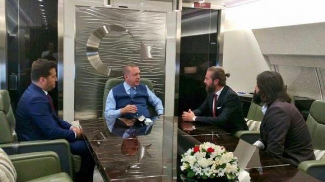 Erdoğan ın uçağında sürpriz misafirler