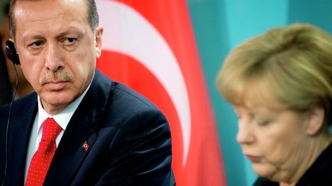 Erdoğan la konuşan Merkel den flaş karar