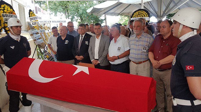 Eski CHP Genel Sekreteri Bakşık İzmir de toprağa verildi