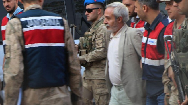Eski Diyarbakır Büyükşehir Belediye Başkanı tutuklandı